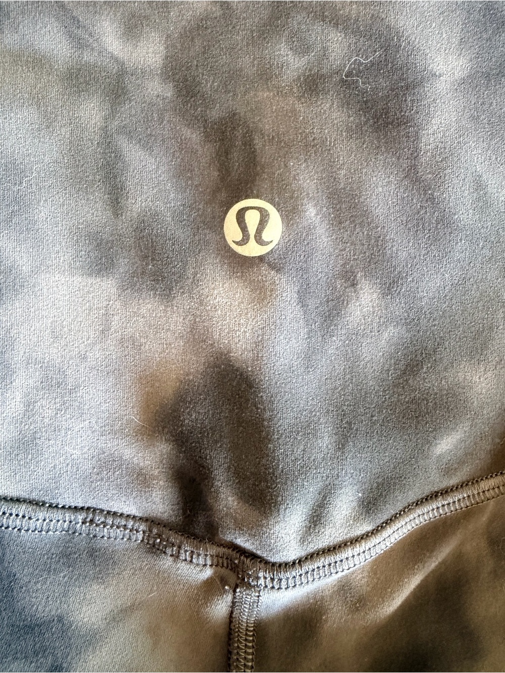 lululemon athletica women’s Black Athletic 3/4 leggings with Reflective Logo